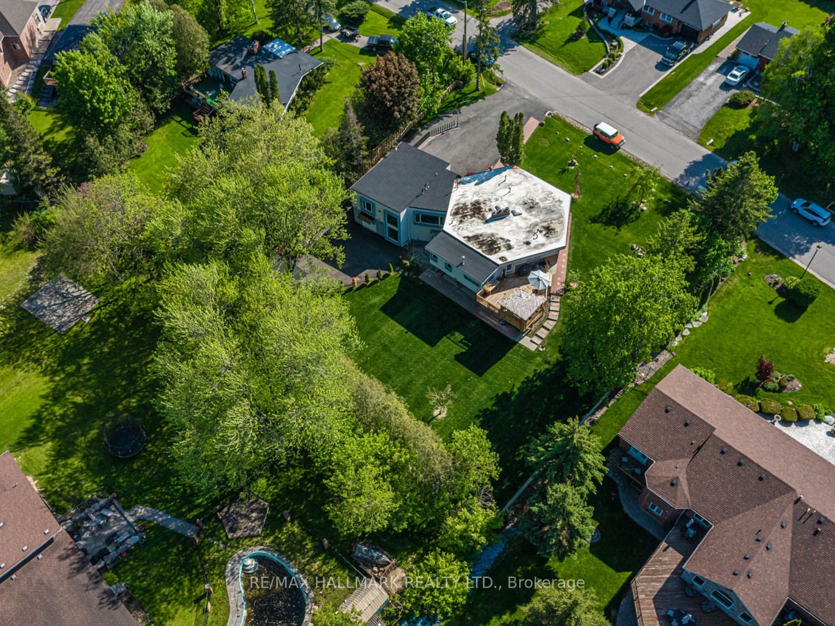 115 Lynwood Cres