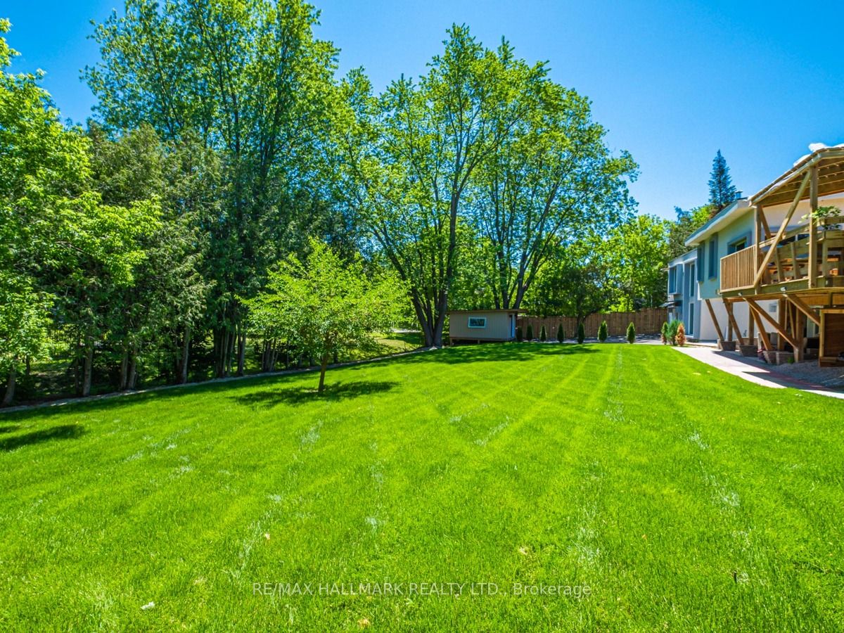 115 Lynwood Cres
