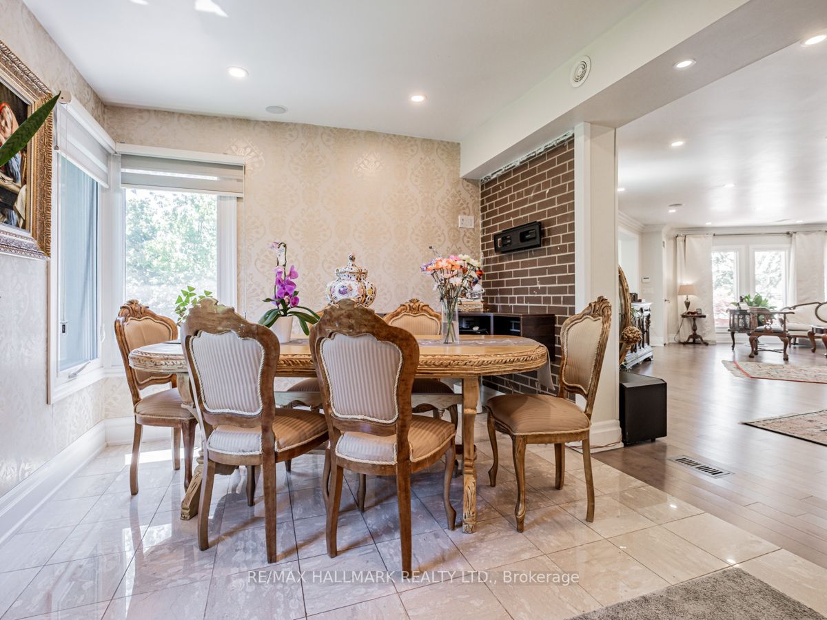 115 Lynwood Cres