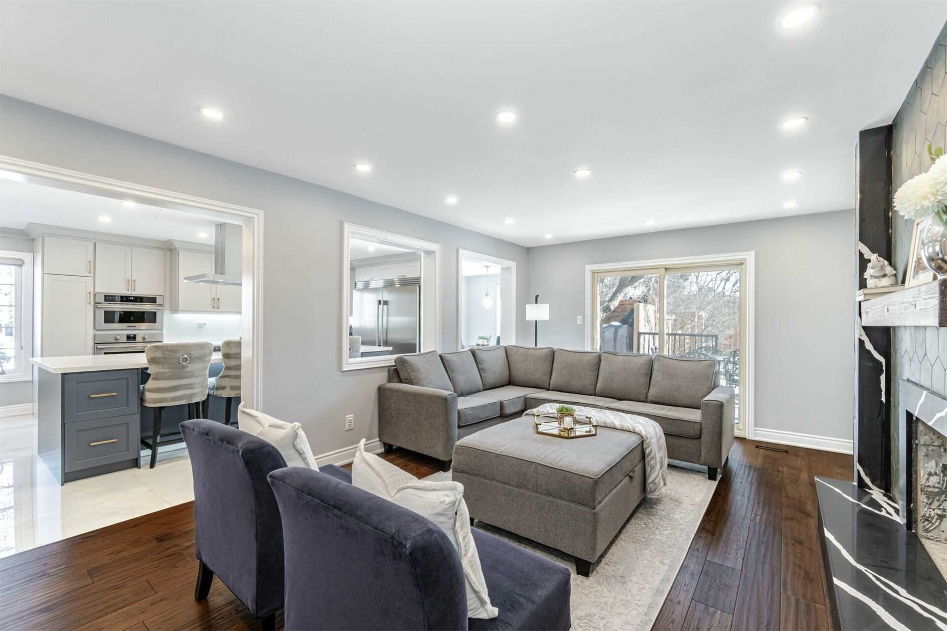 112 Charmaine Rd