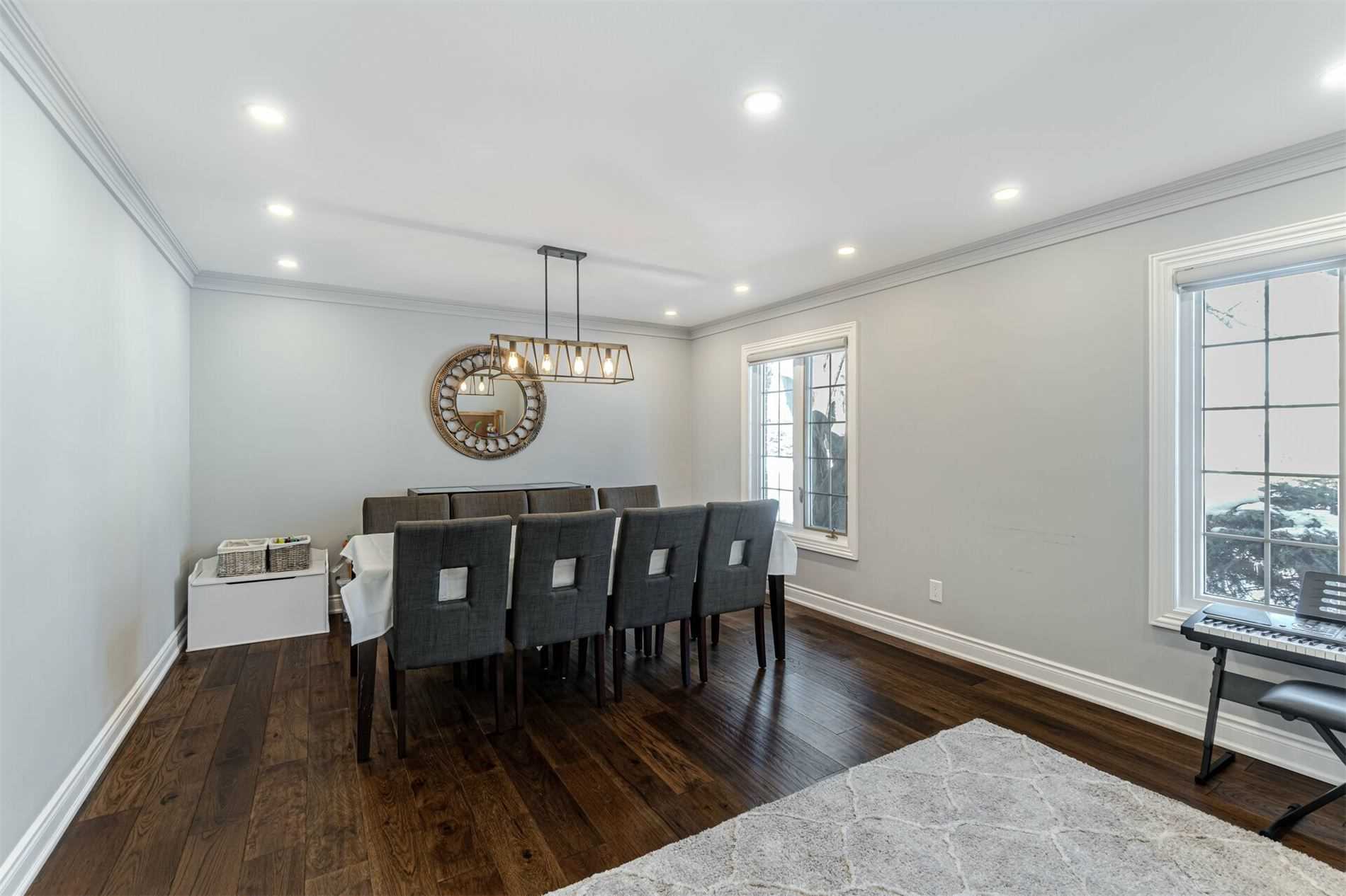 112 Charmaine Rd