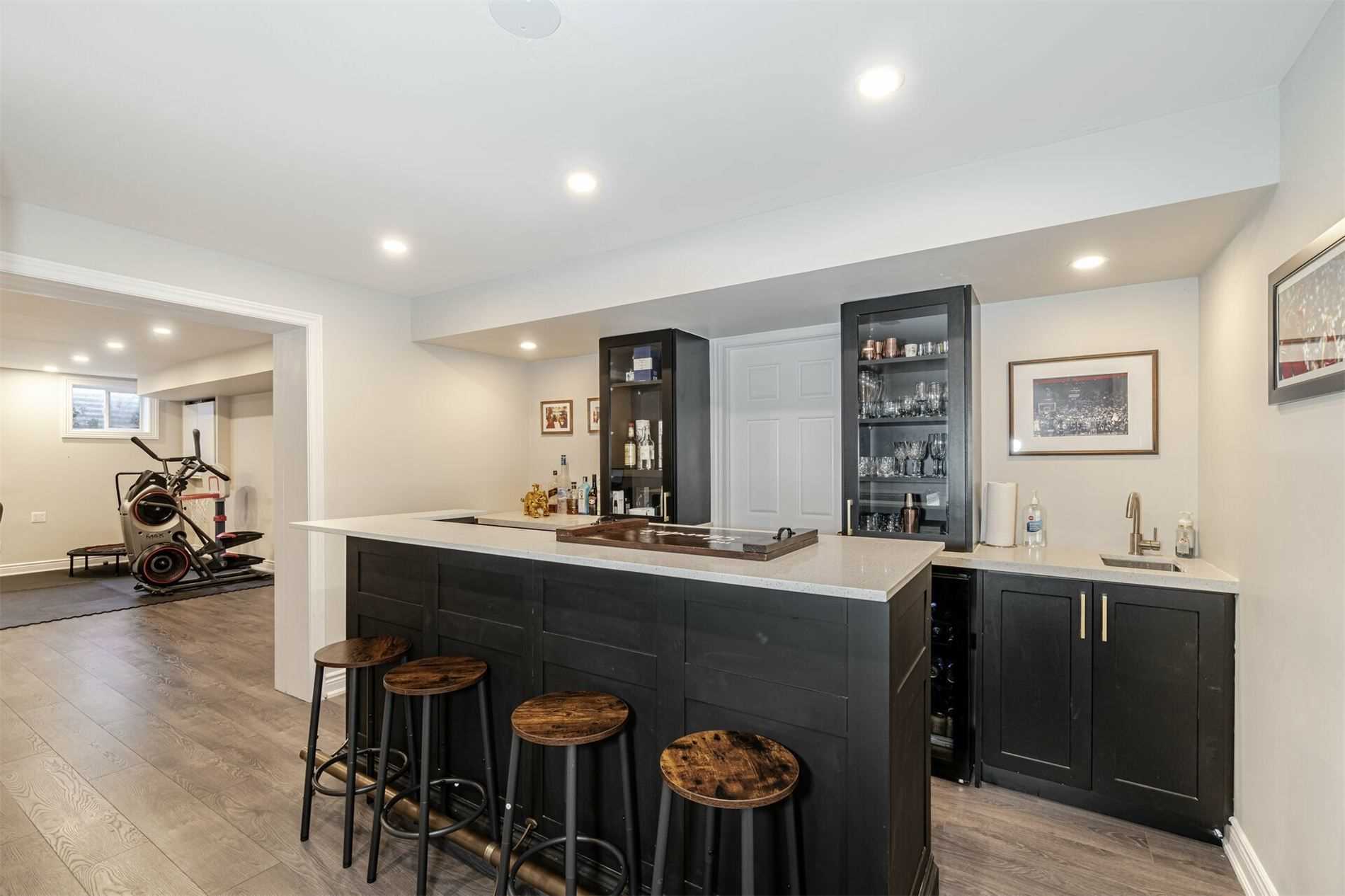 112 Charmaine Rd