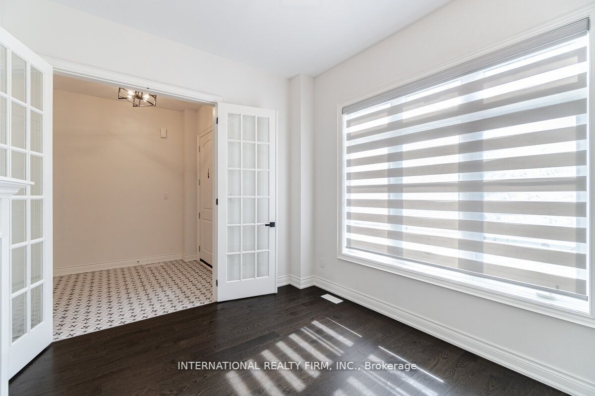 150 Cannes Ave