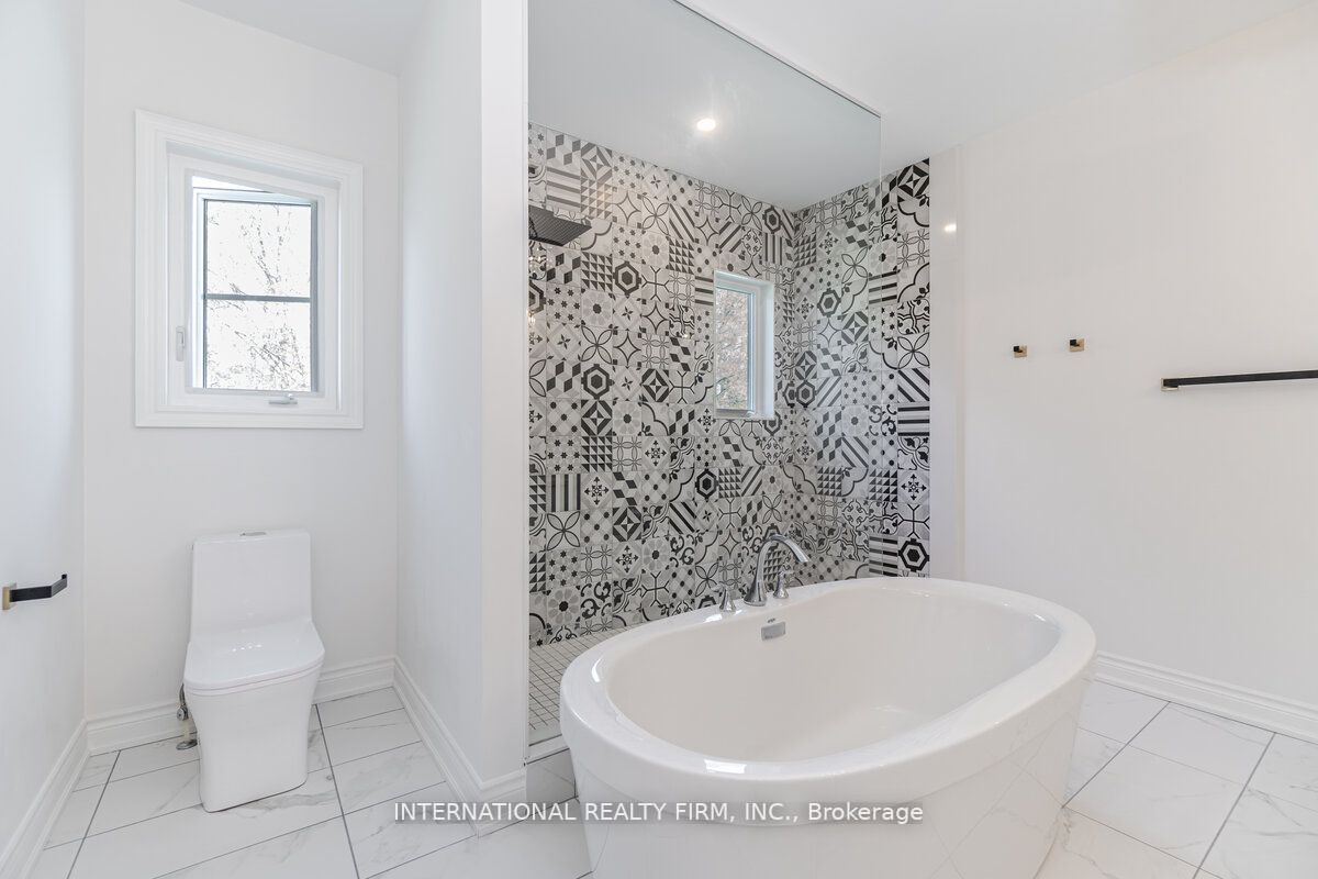 150 Cannes Ave