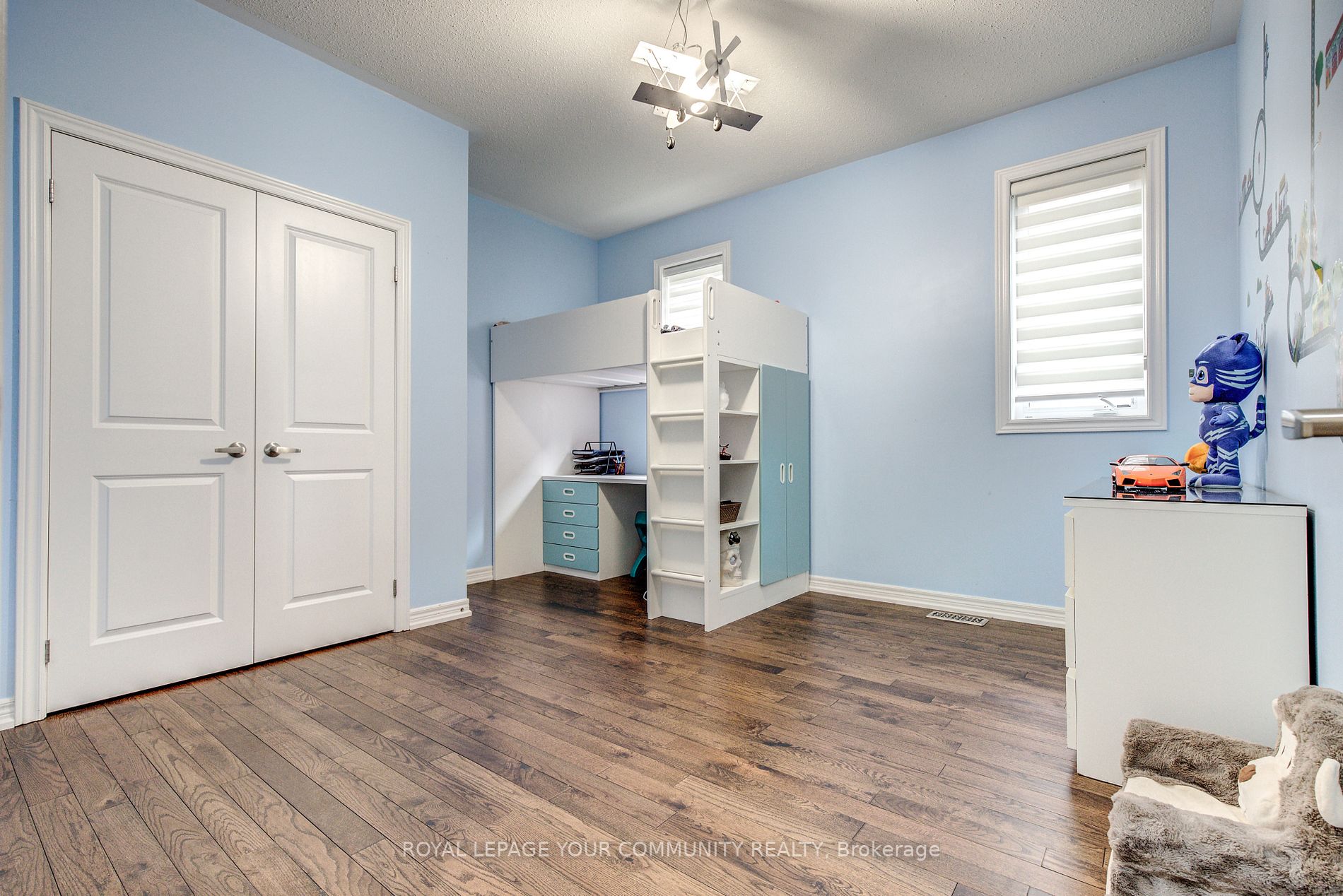14 Beaconsfield Dr