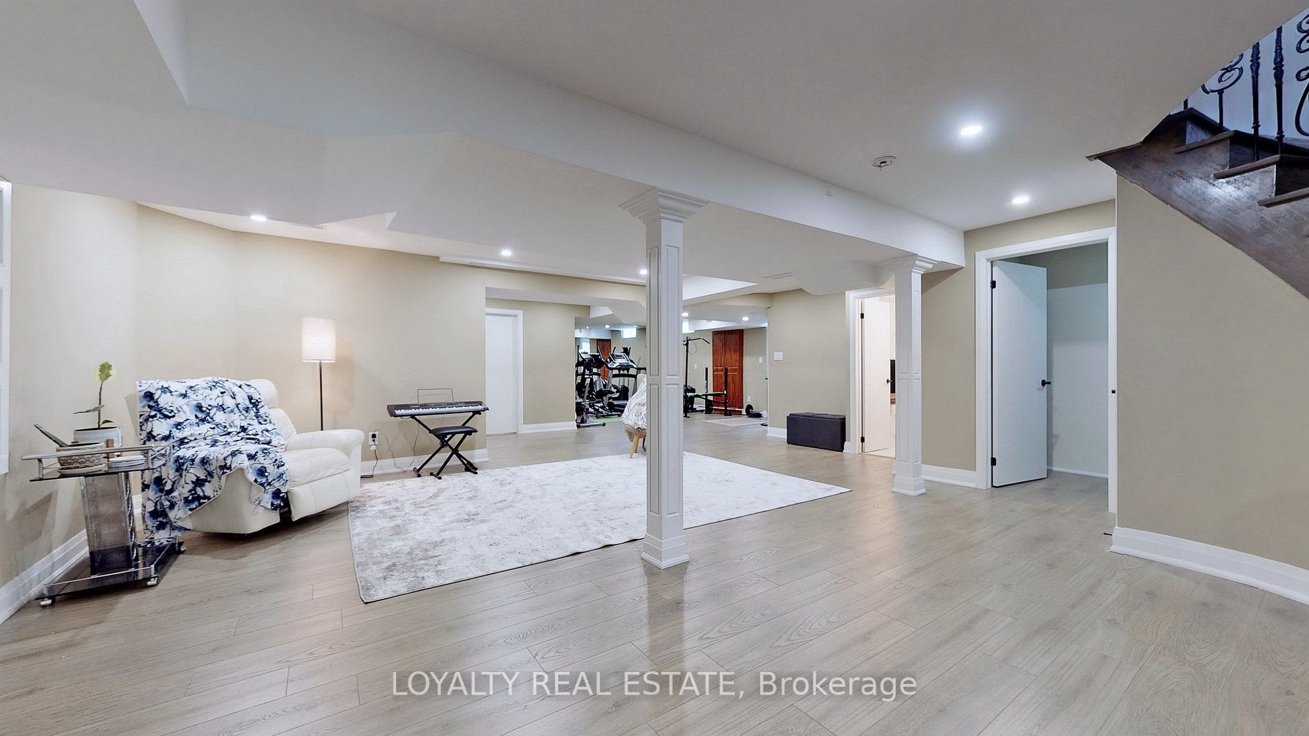 6 Lemsford Drive