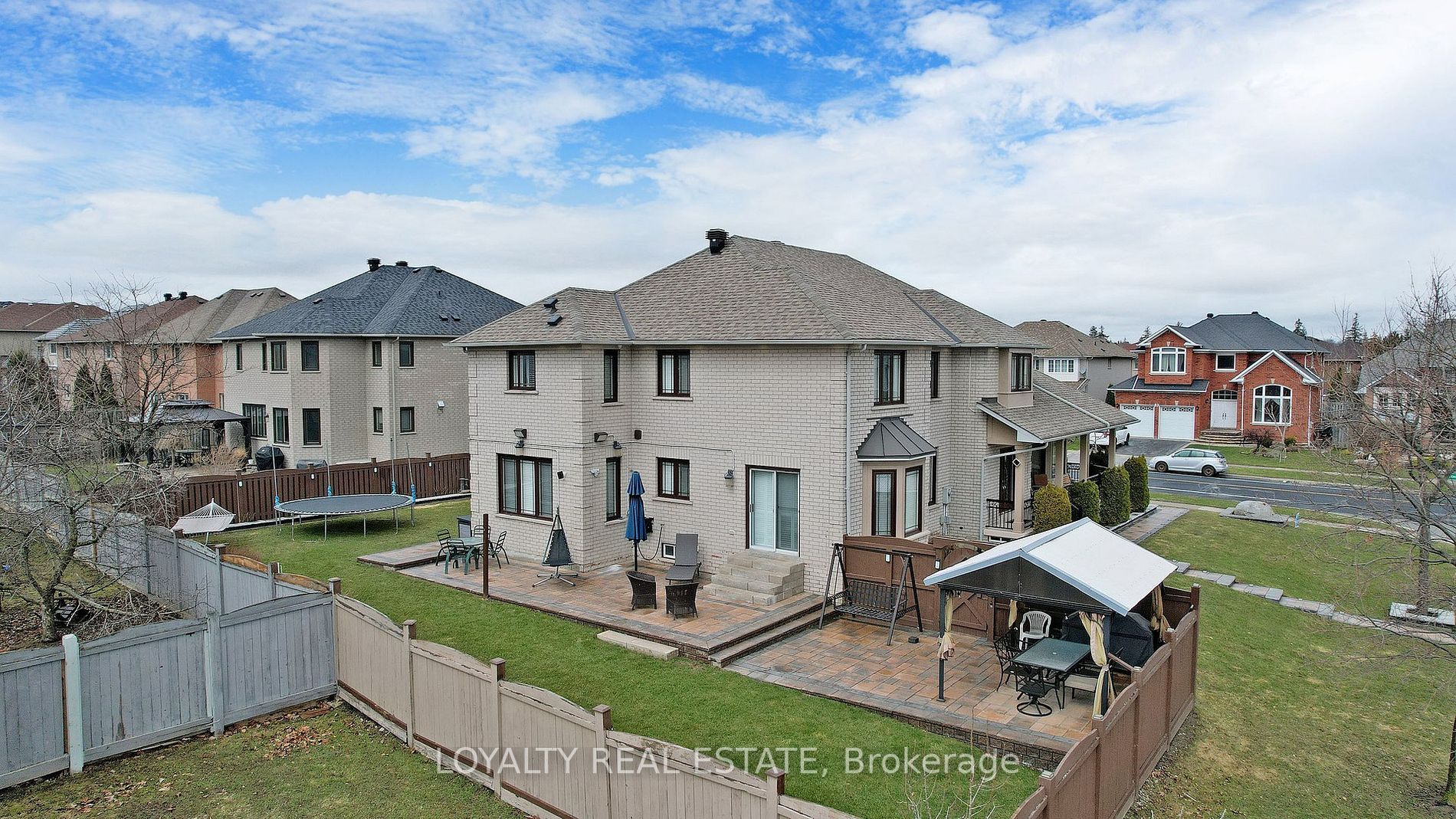 6 Lemsford Drive
