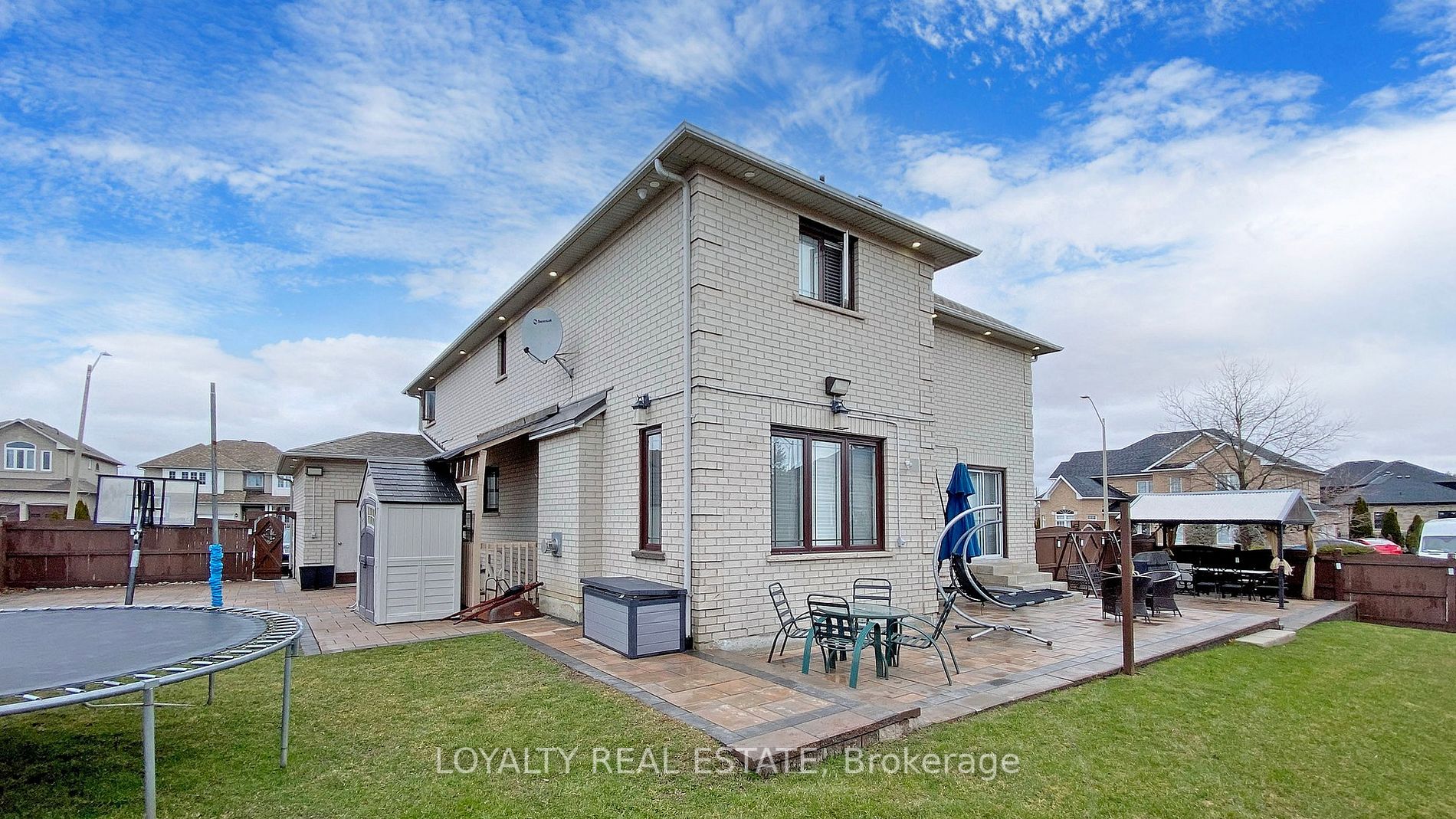 6 Lemsford Drive