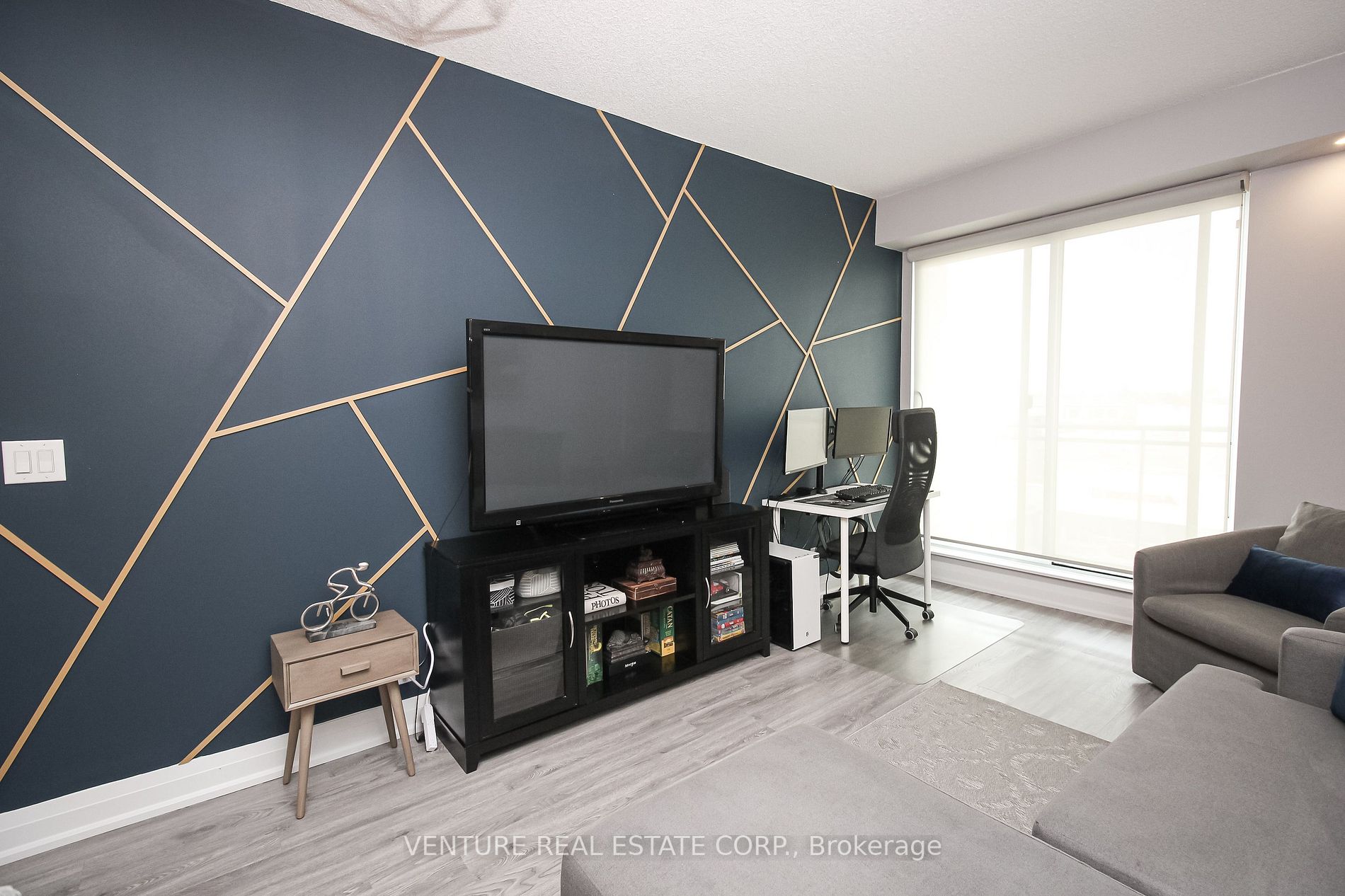 12 Woodstream Blvd, #505
