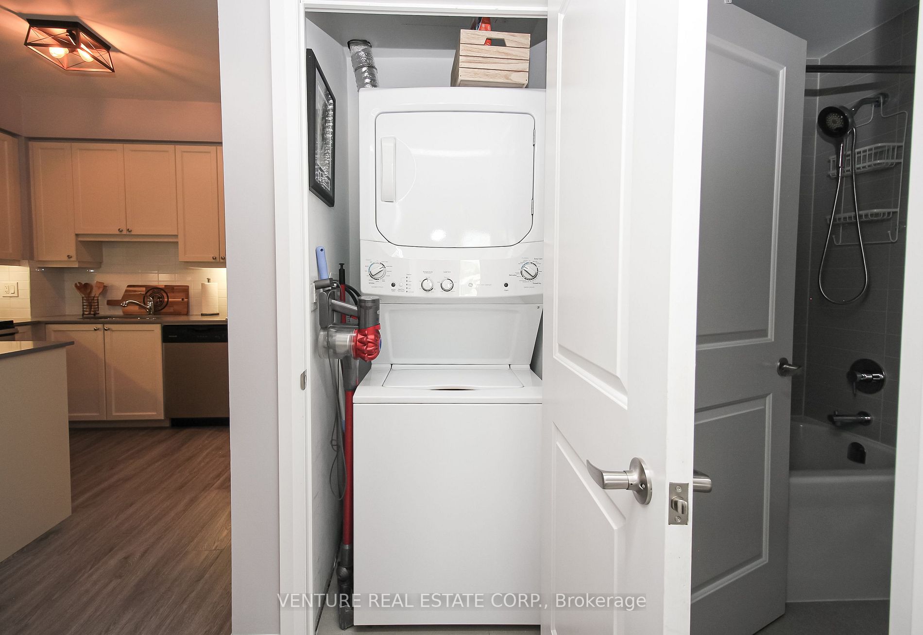 12 Woodstream Blvd, #505