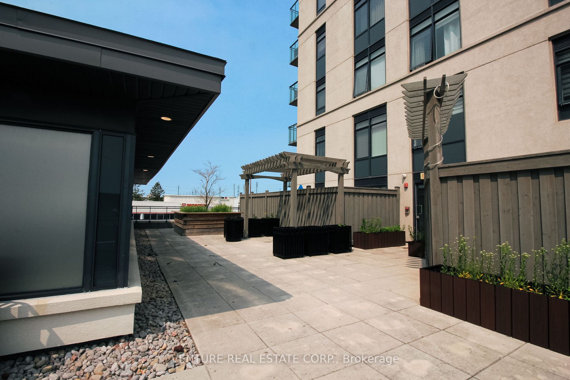 12 Woodstream Blvd, #505