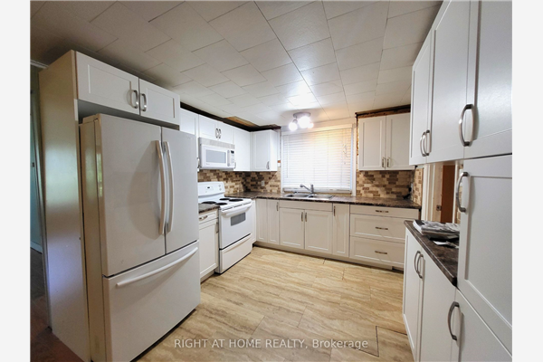 1107 Poplar Dr, Innisfil