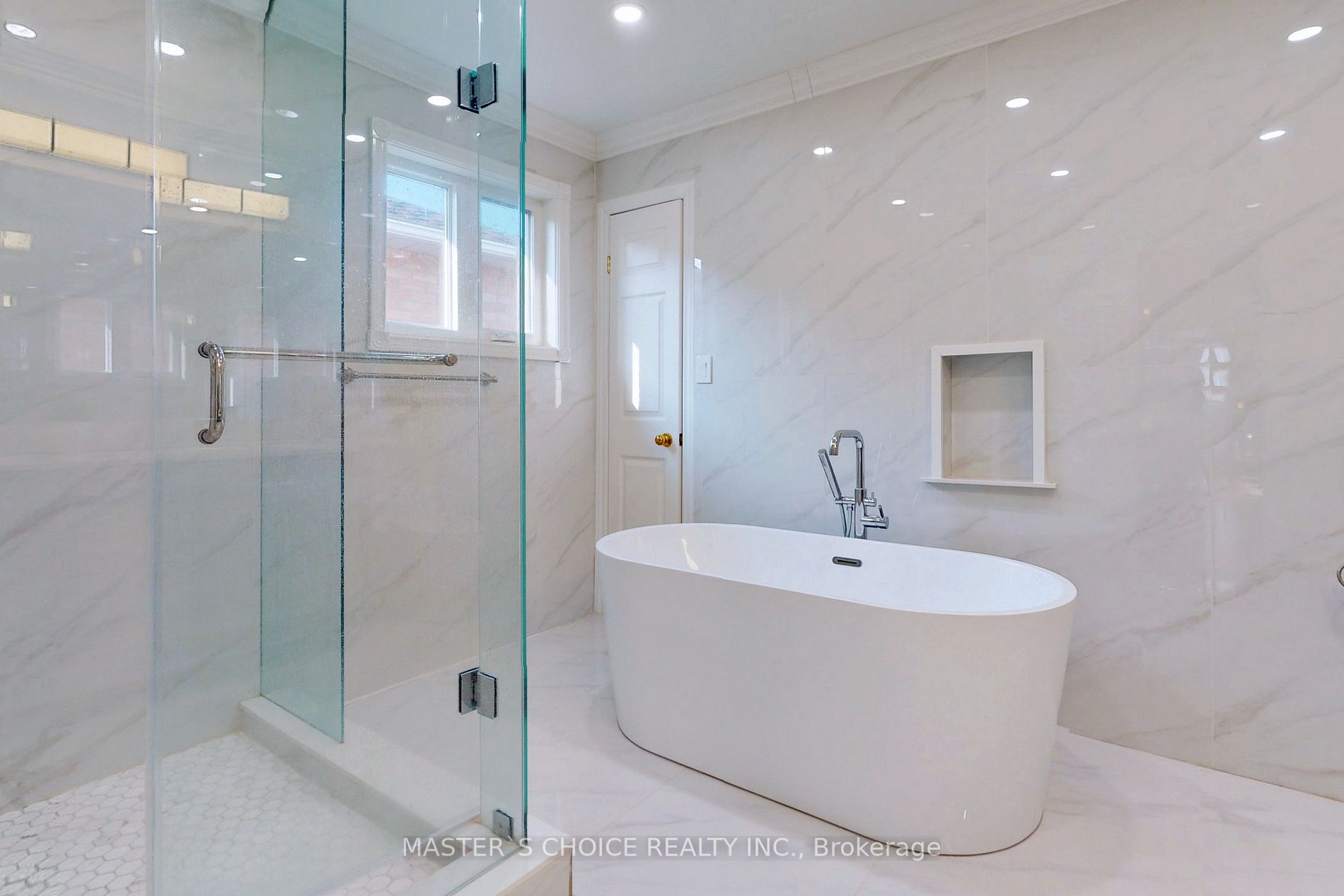 30 Miriam Cres