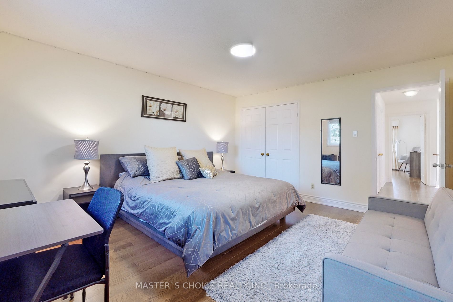 30 Miriam Cres