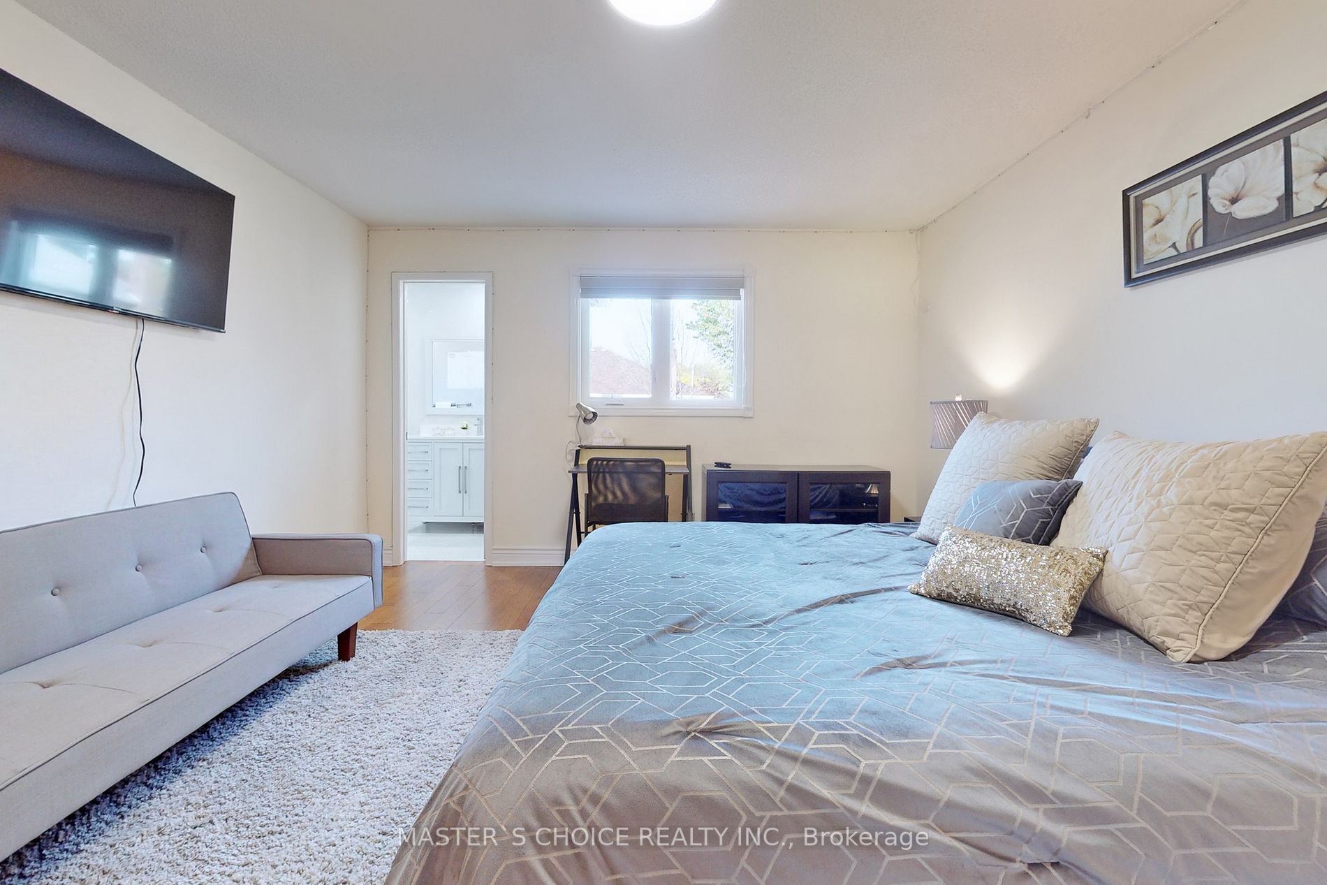 30 Miriam Cres