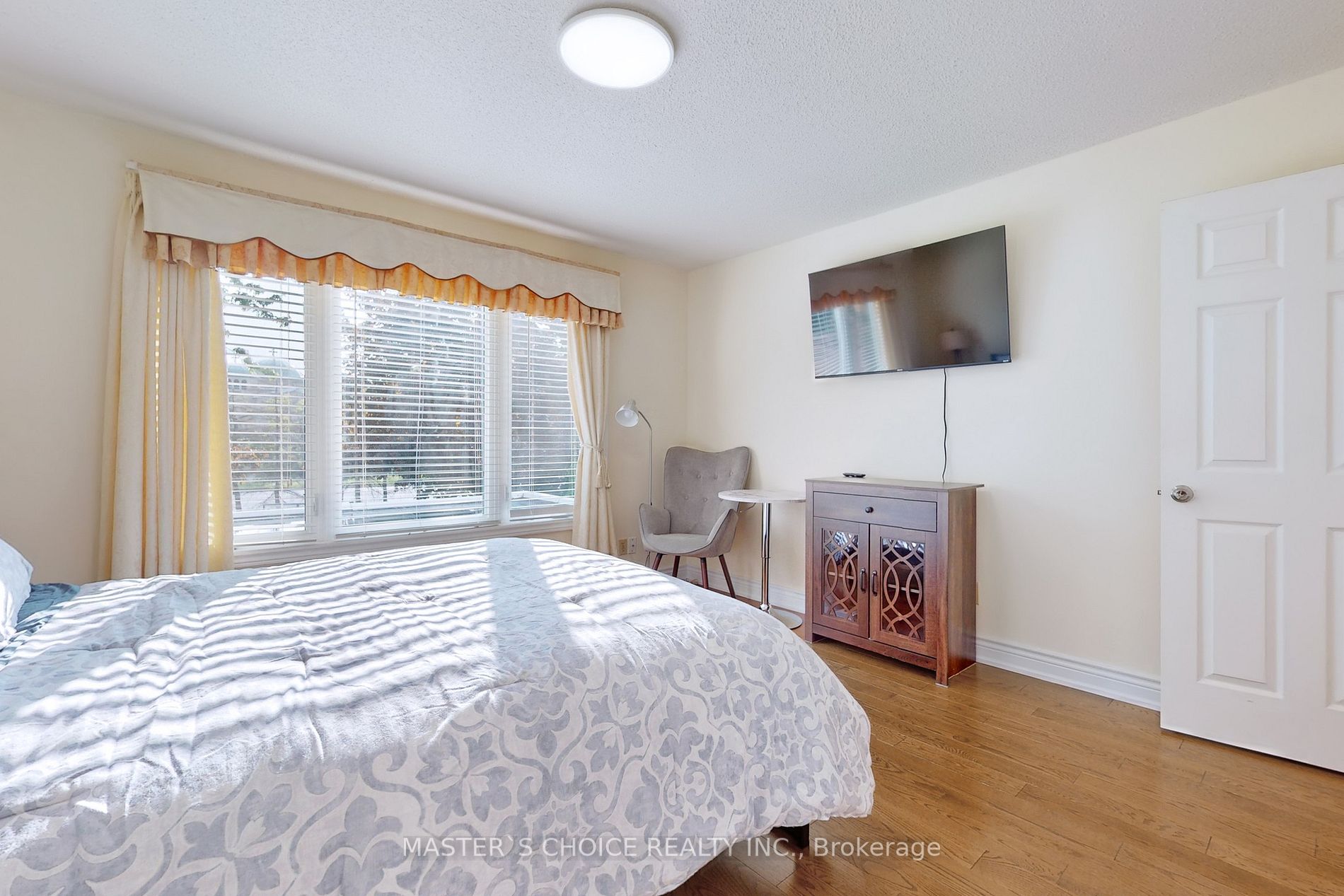 30 Miriam Cres