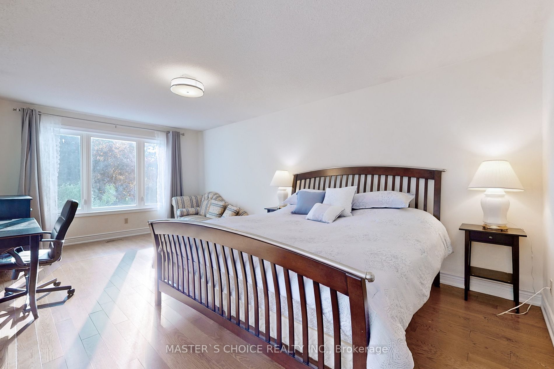 30 Miriam Cres