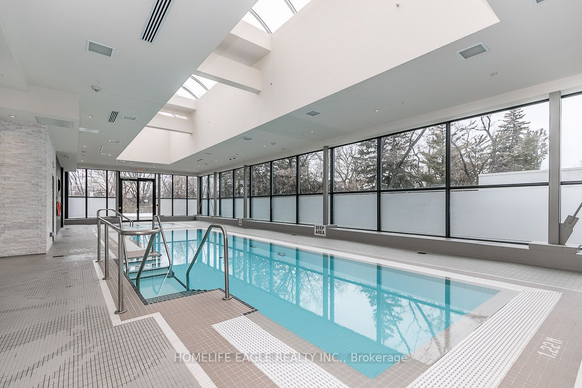 9600 Yonge Street, #1011
