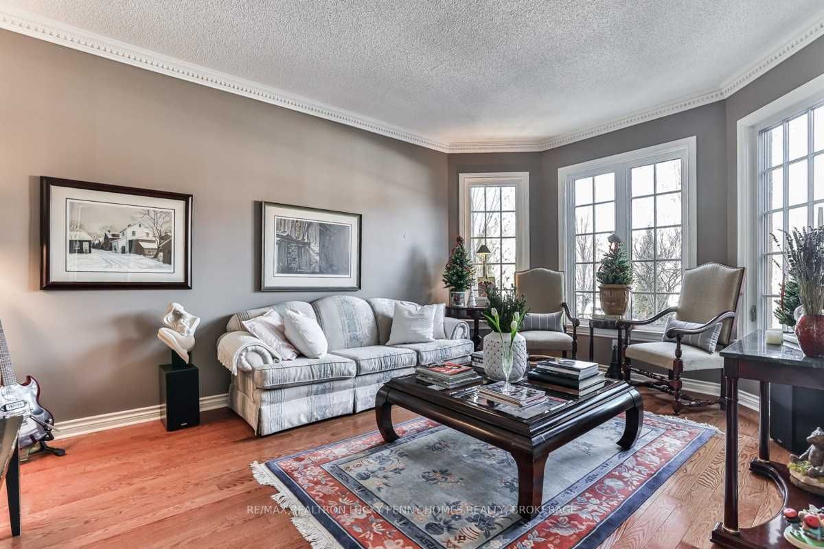 74 Braeside Square