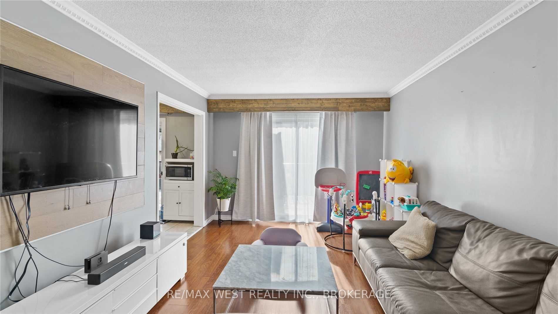 104 Fred Cook Dr