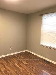 2 Hughes St