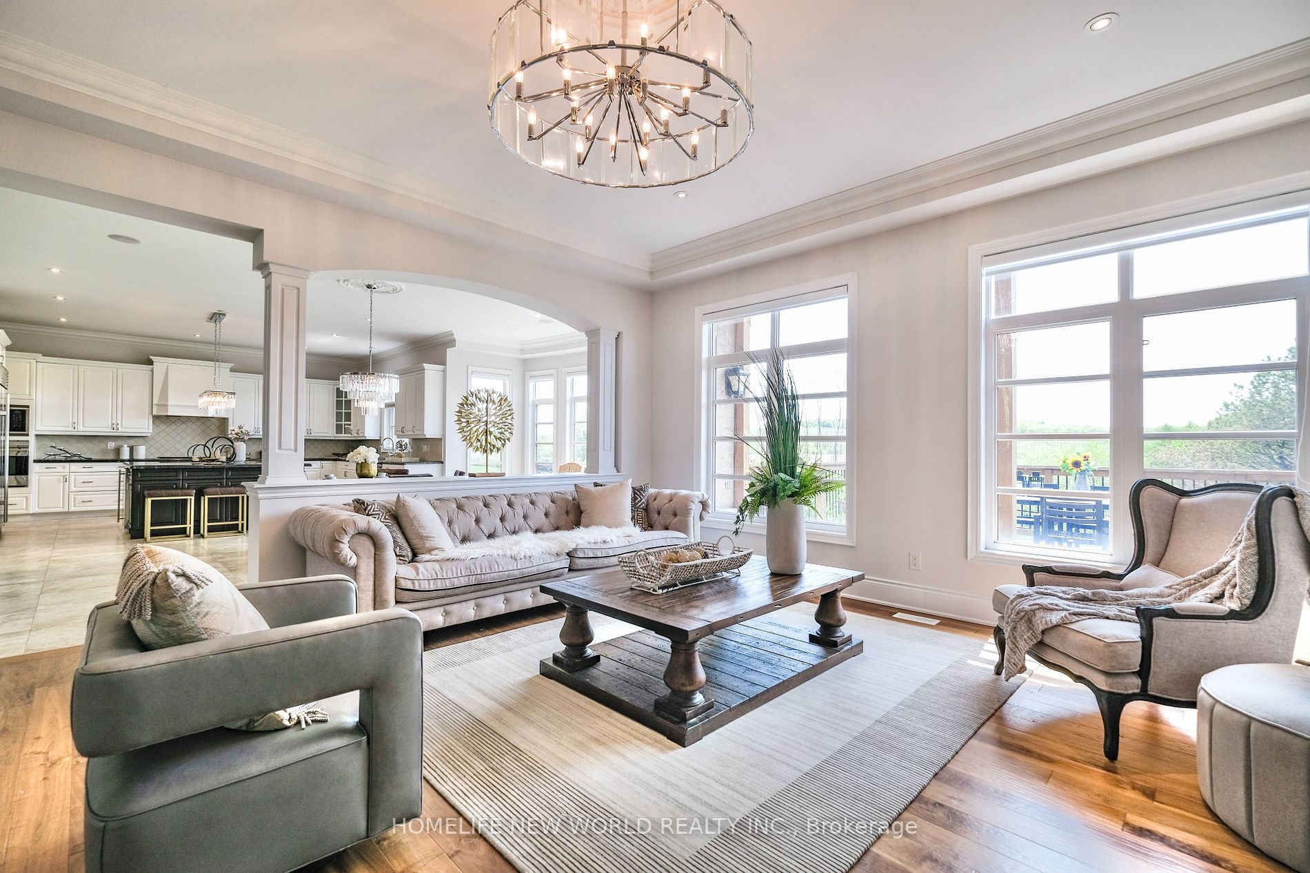 98 Carisbrooke Circ