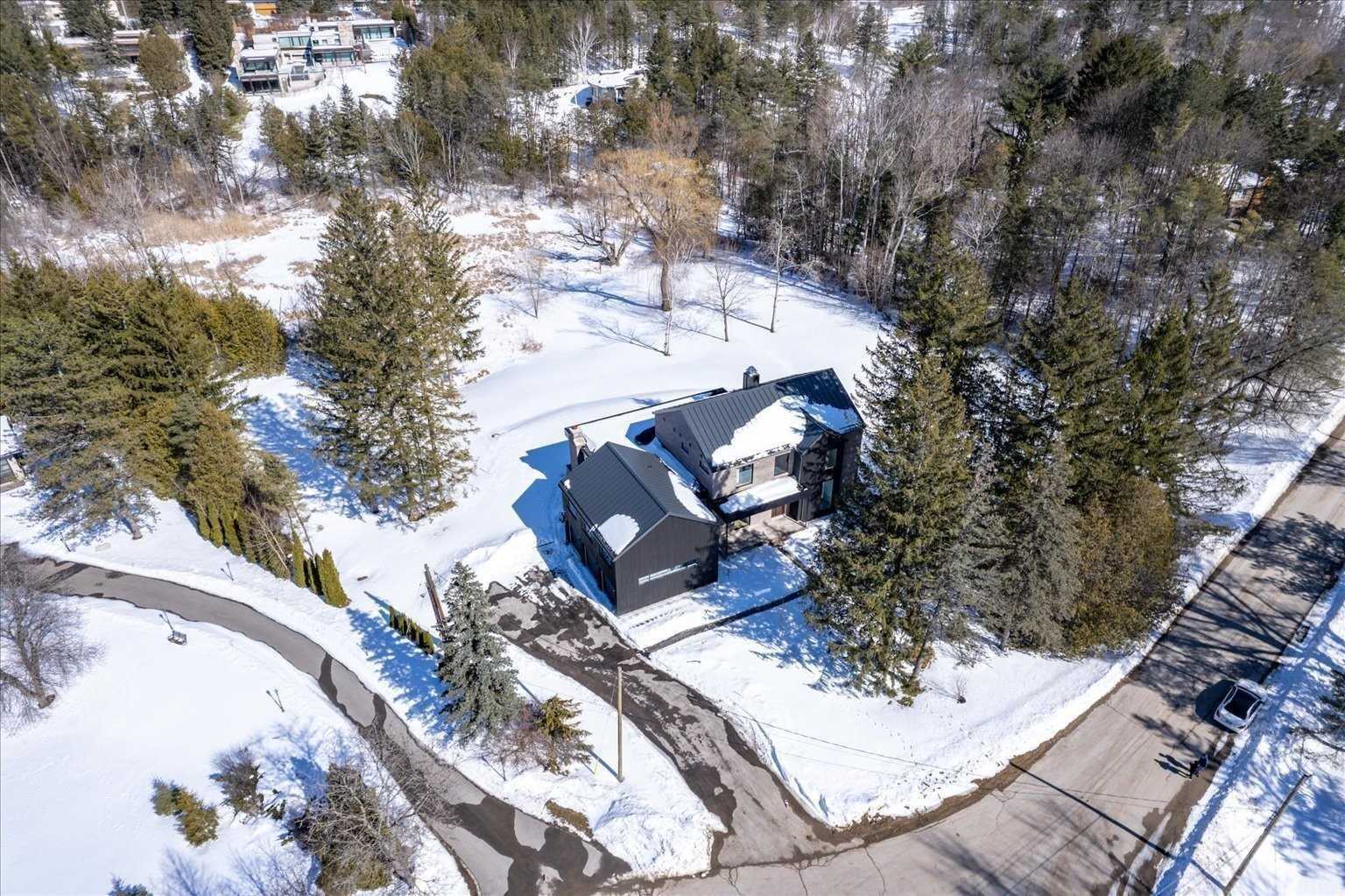11 Cranberry Lane