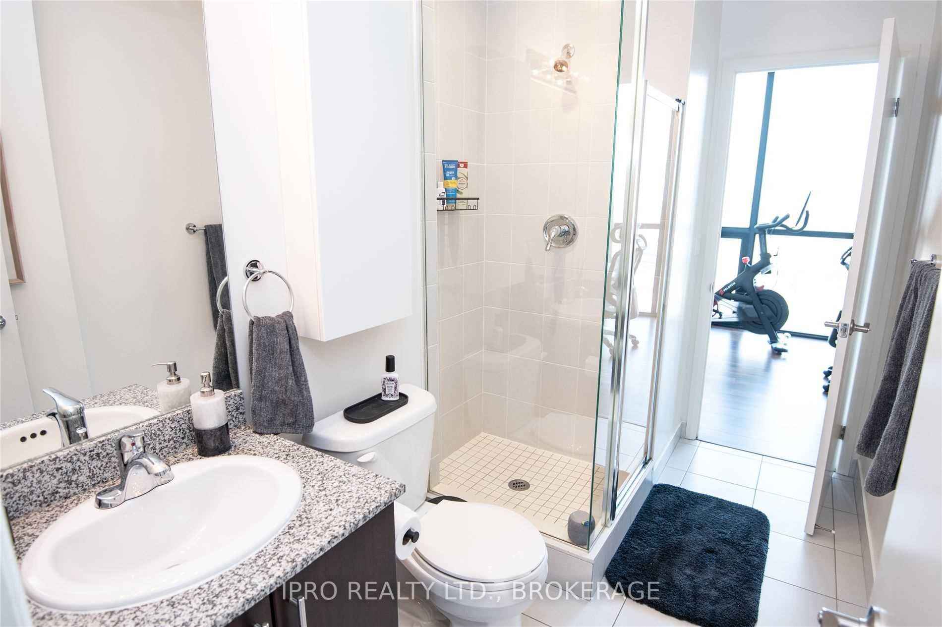 2900 Highway 7 Road, #809