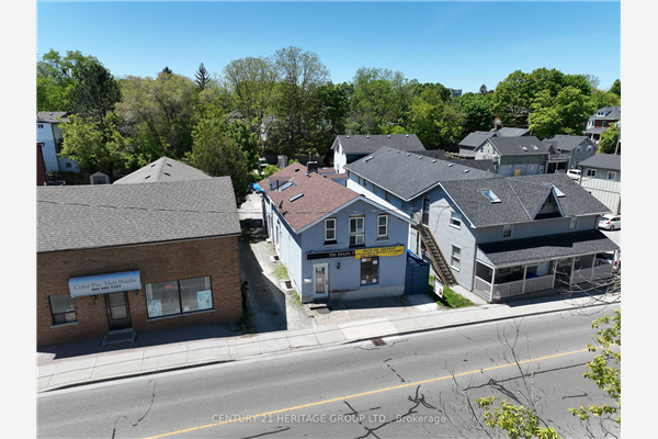 106 Main St S, Newmarket