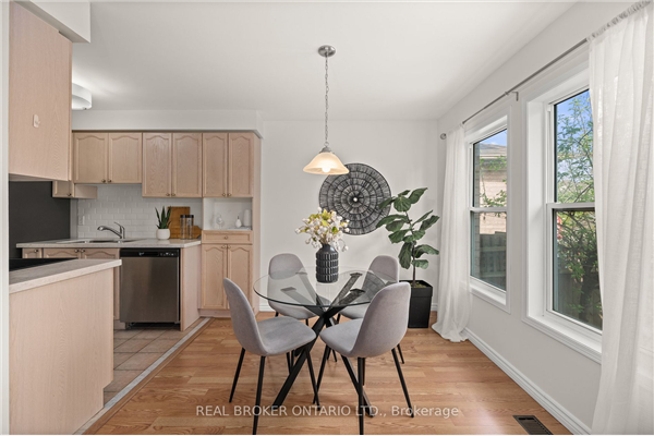 56 Ochalski Rd, Aurora