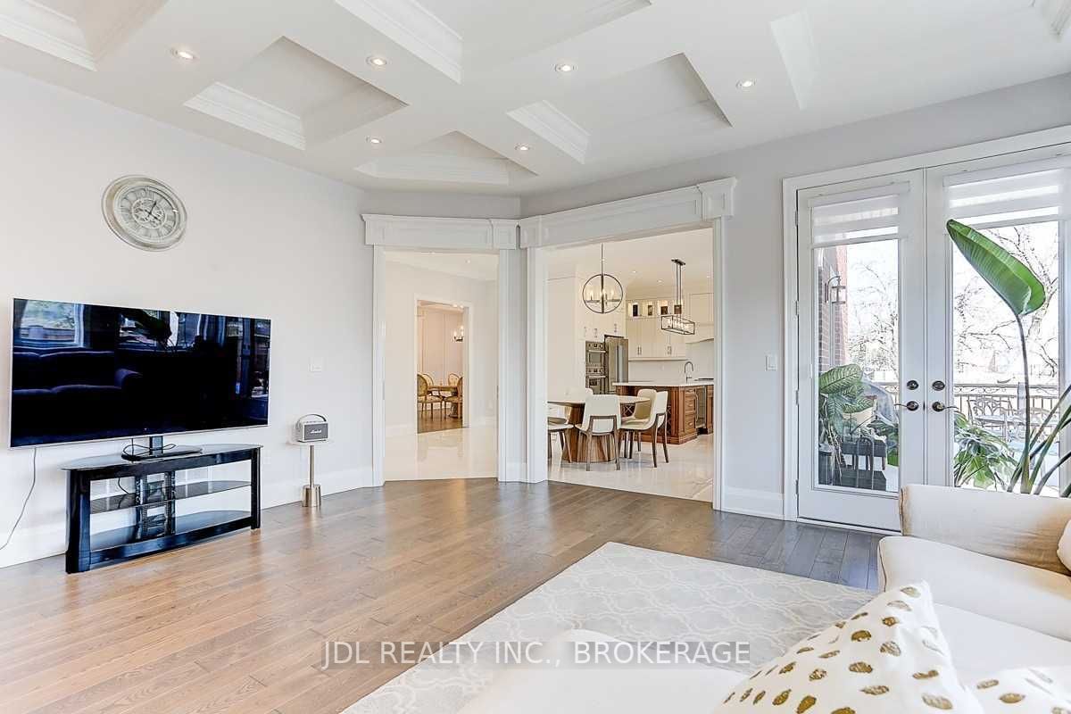 29 Elm Grove Ave