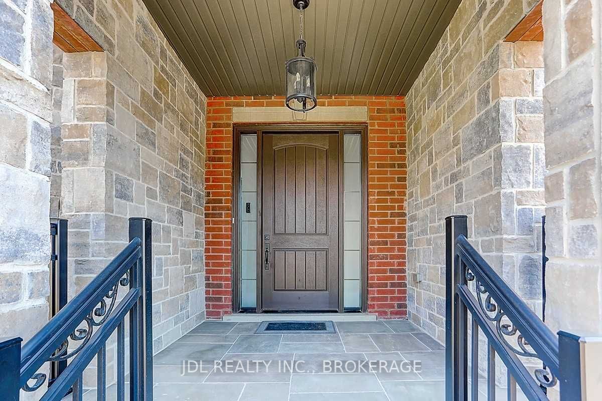 29 Elm Grove Ave