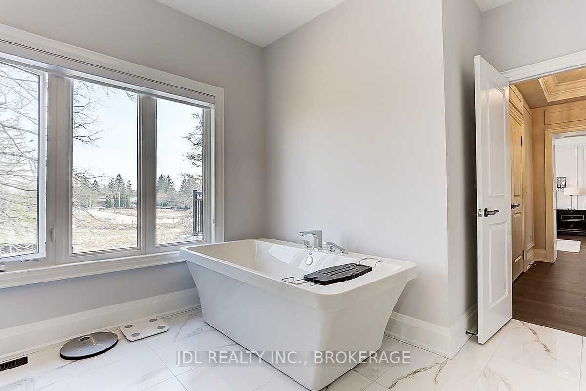 29 Elm Grove Ave