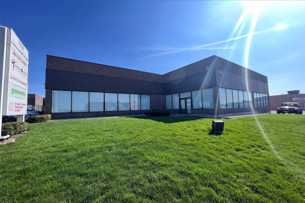 1110 Stellar Dr, Newmarket