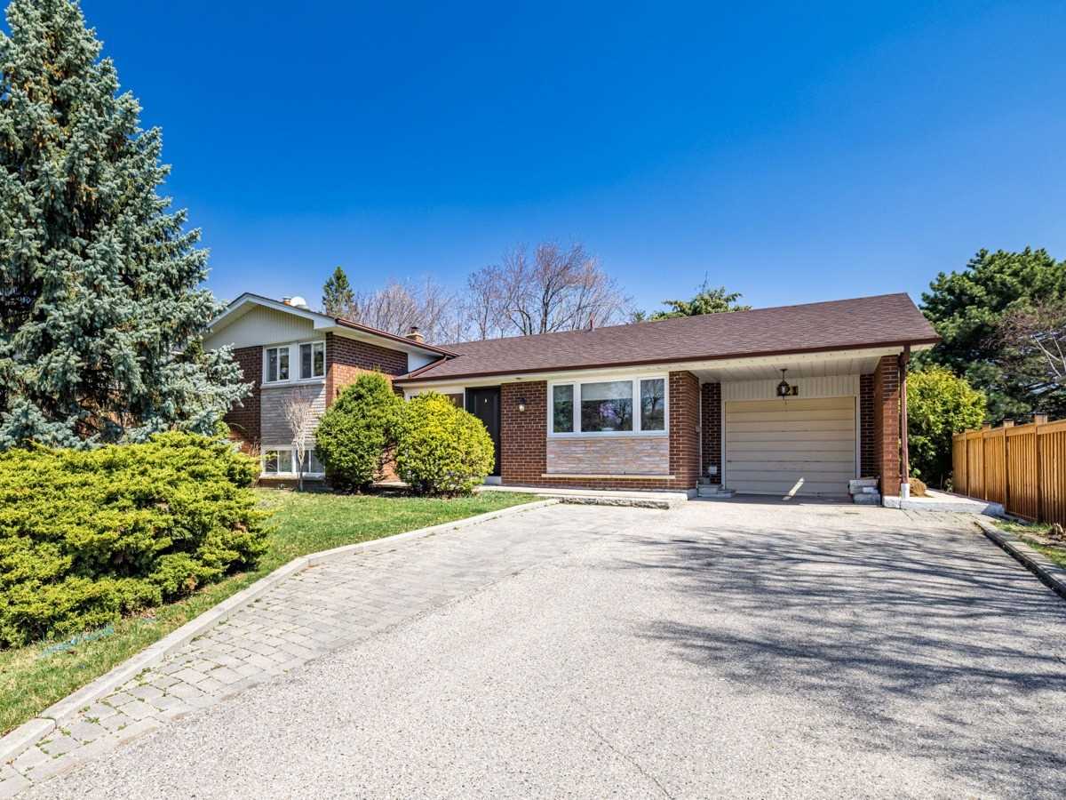 121 Donhill Cres