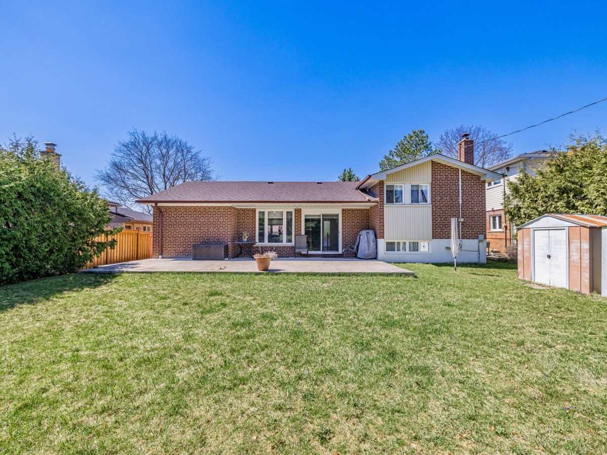 121 Donhill Cres
