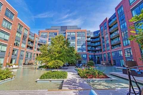 7608 Yonge St, #207