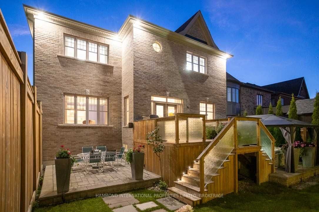 54 Britnell Crt