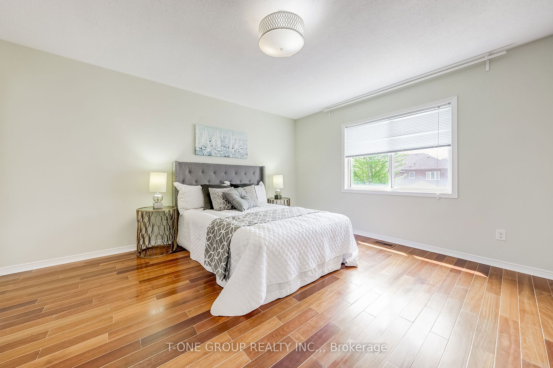 19 King William Cres