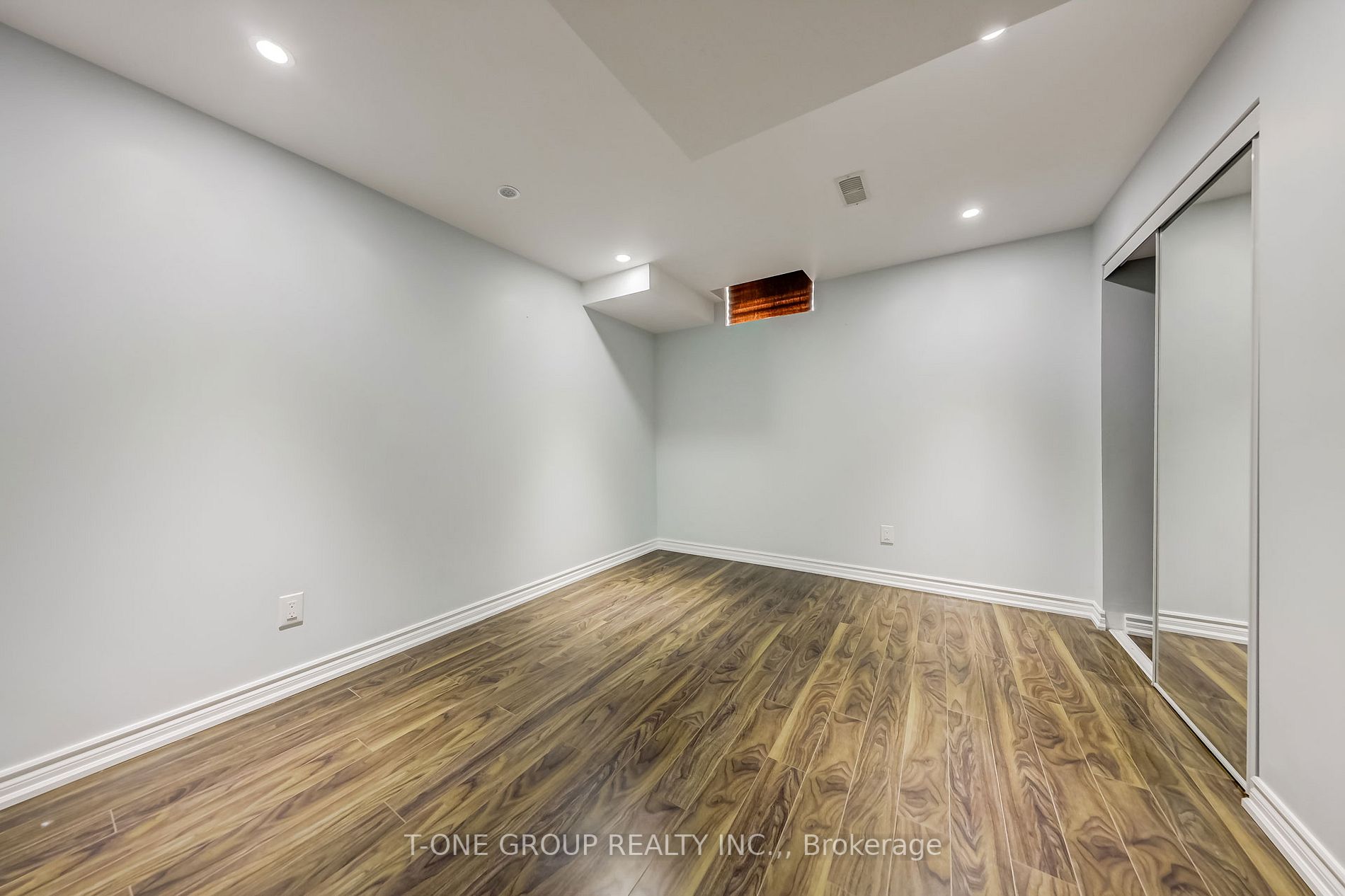 19 King William Cres