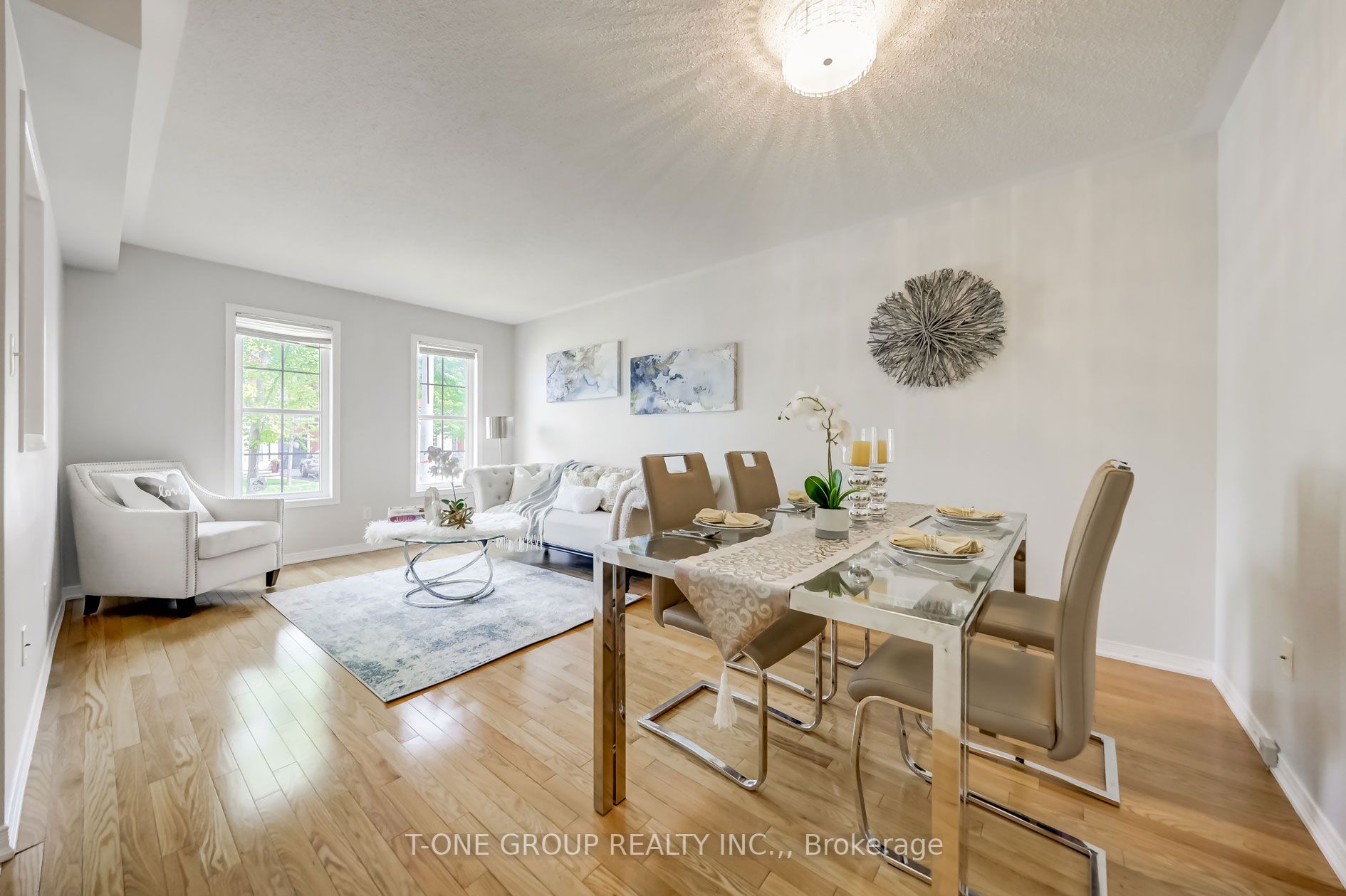 19 King William Cres