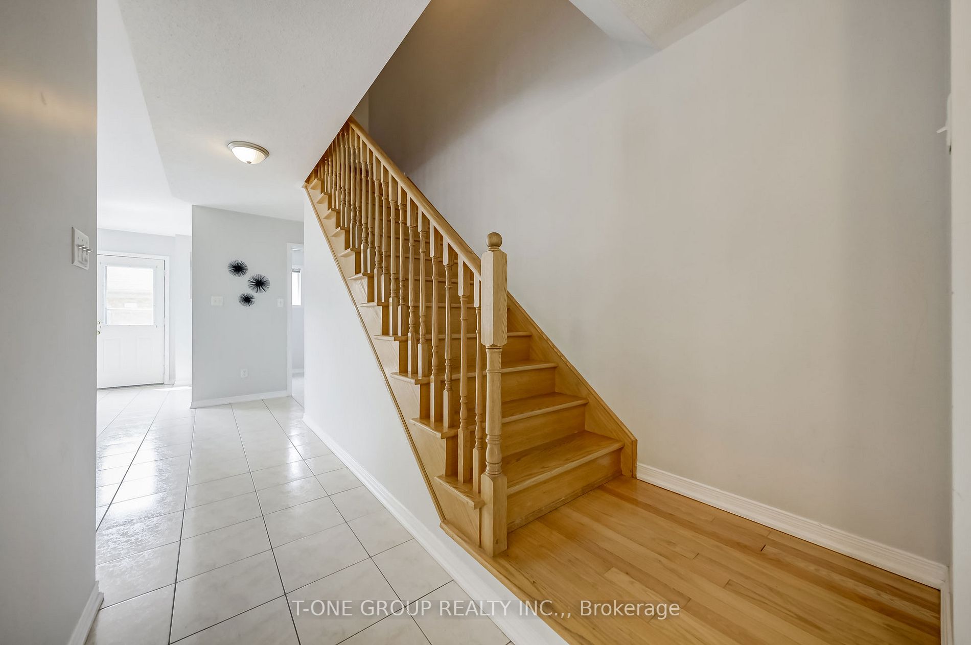 19 King William Cres