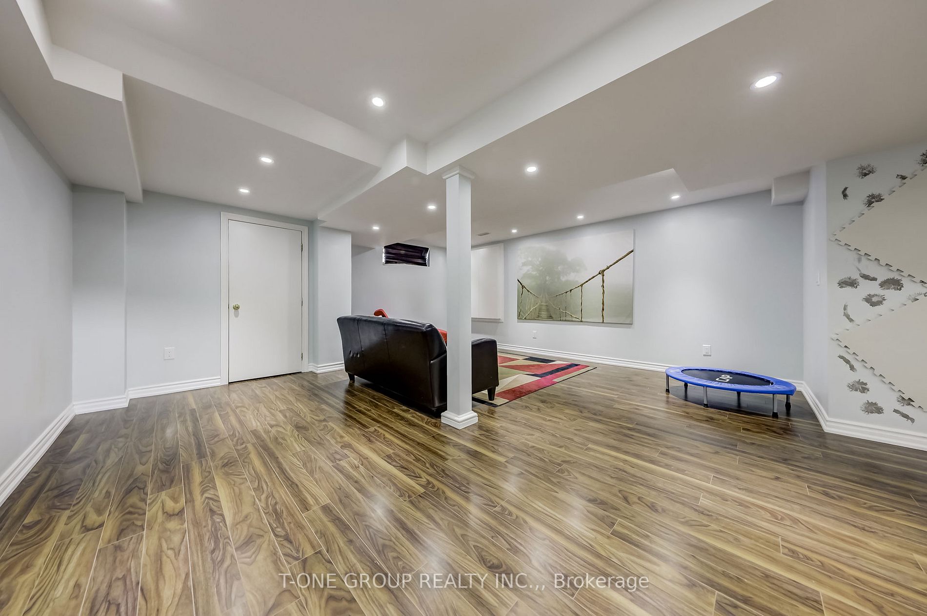 19 King William Cres