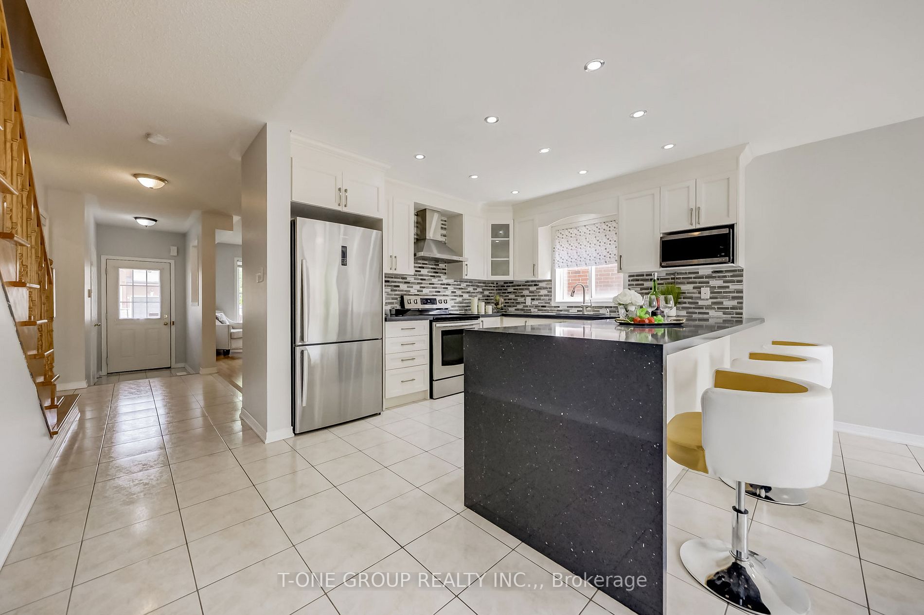 19 King William Cres
