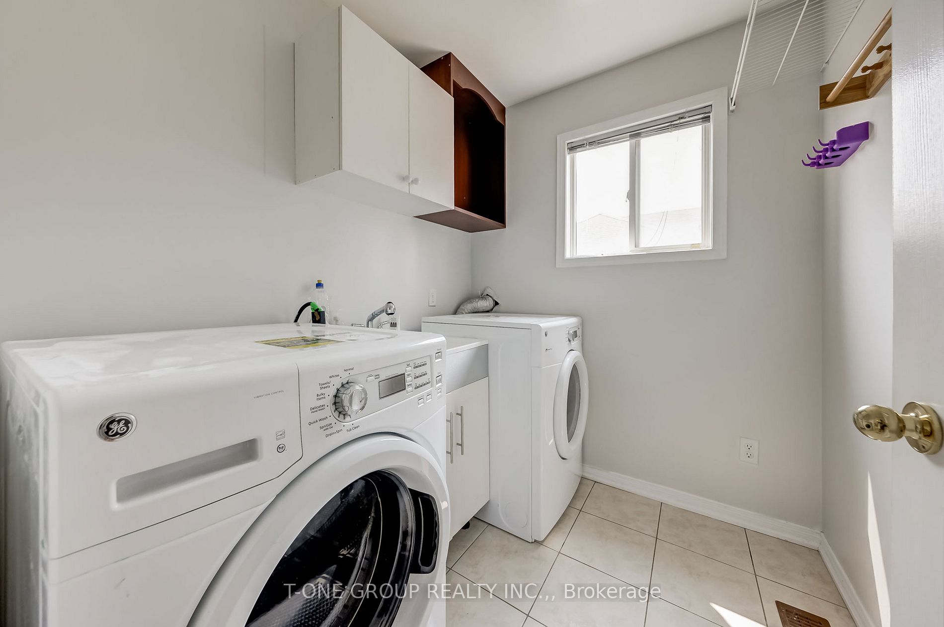 19 King William Cres
