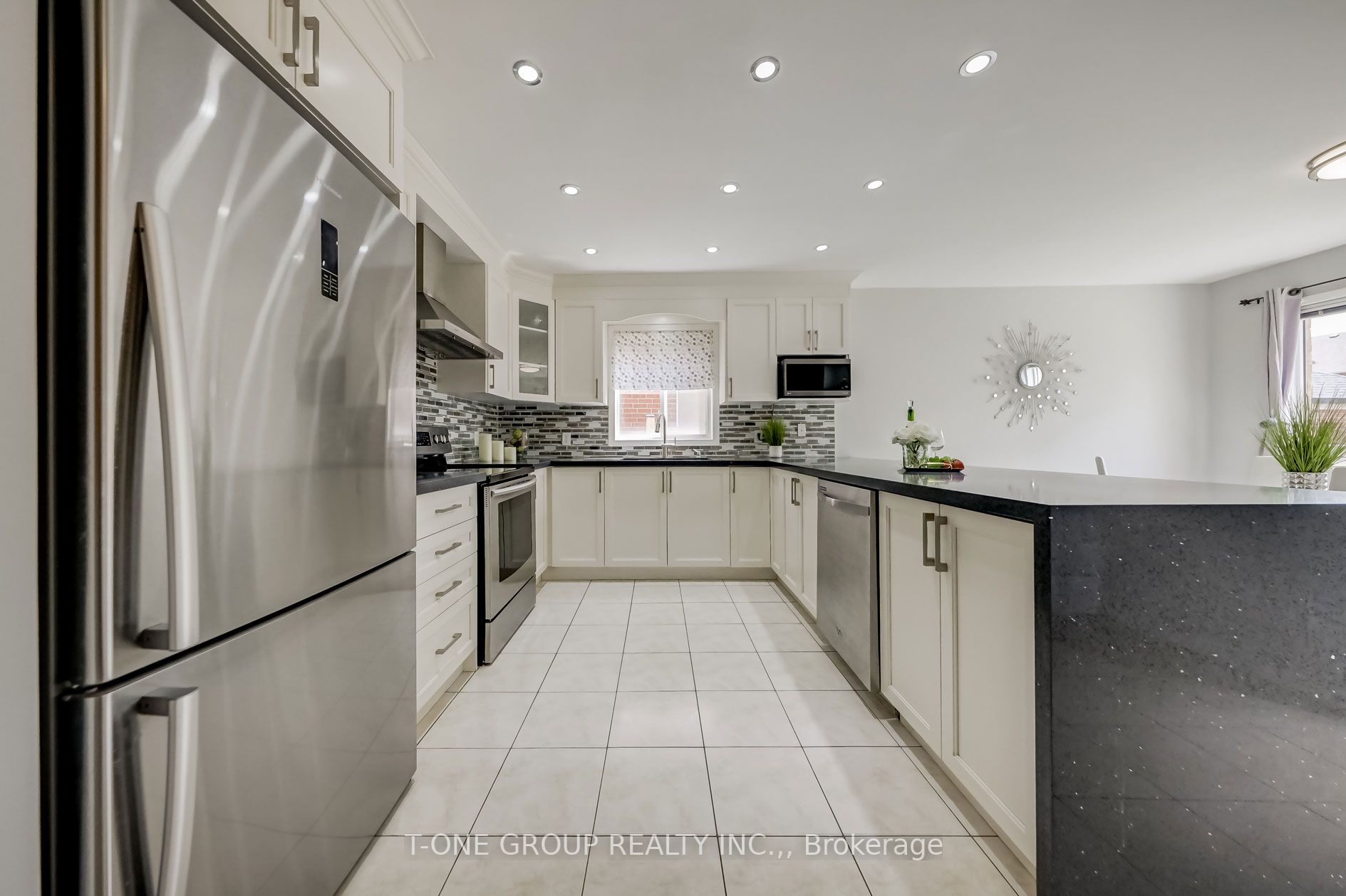 19 King William Cres