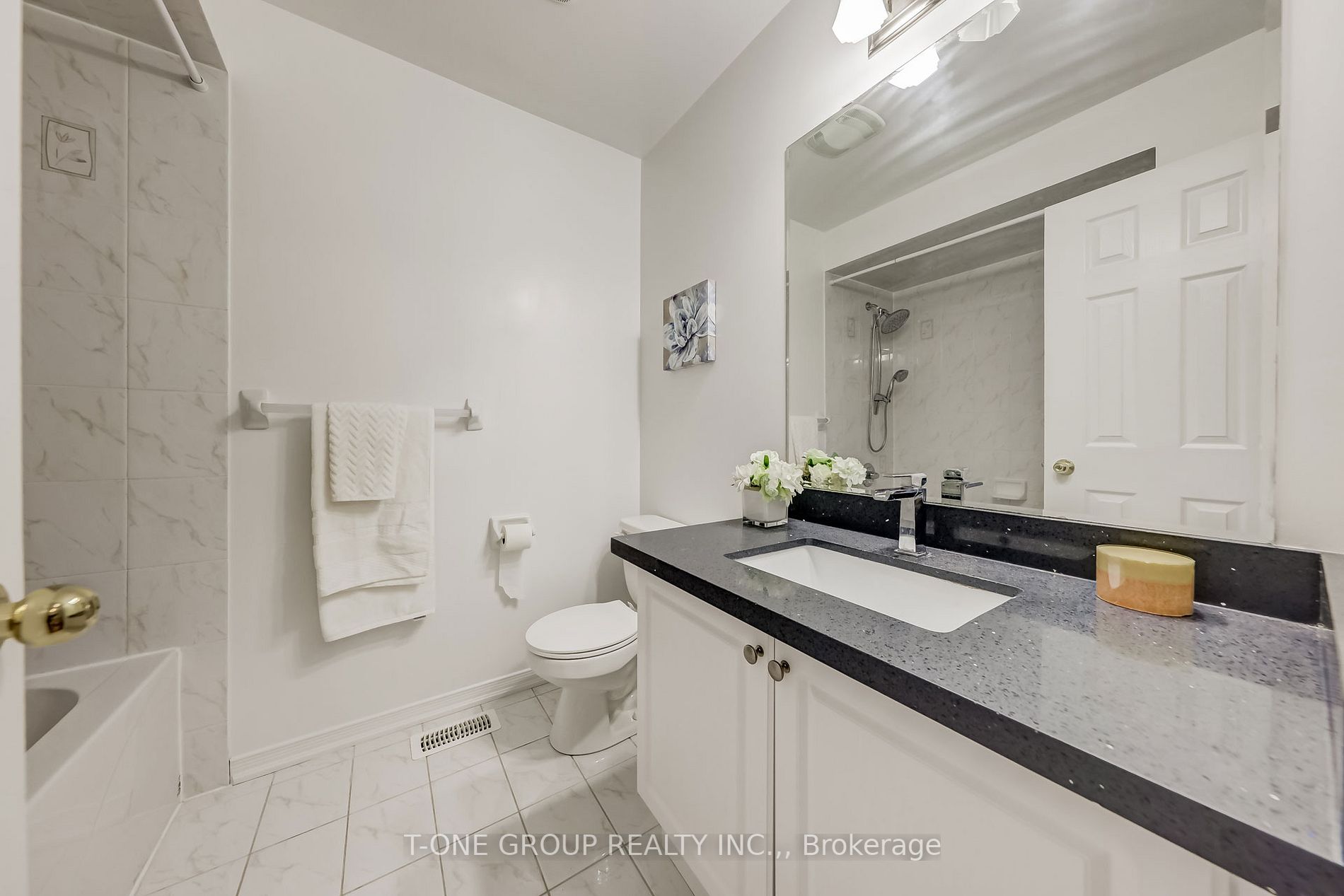 19 King William Cres