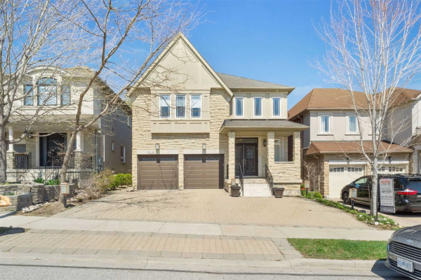 224 Autumn Hill Blvd, Vaughan