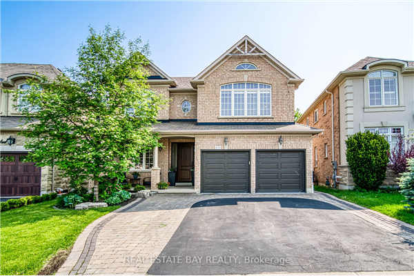 521 Mavrinac Blvd, Aurora