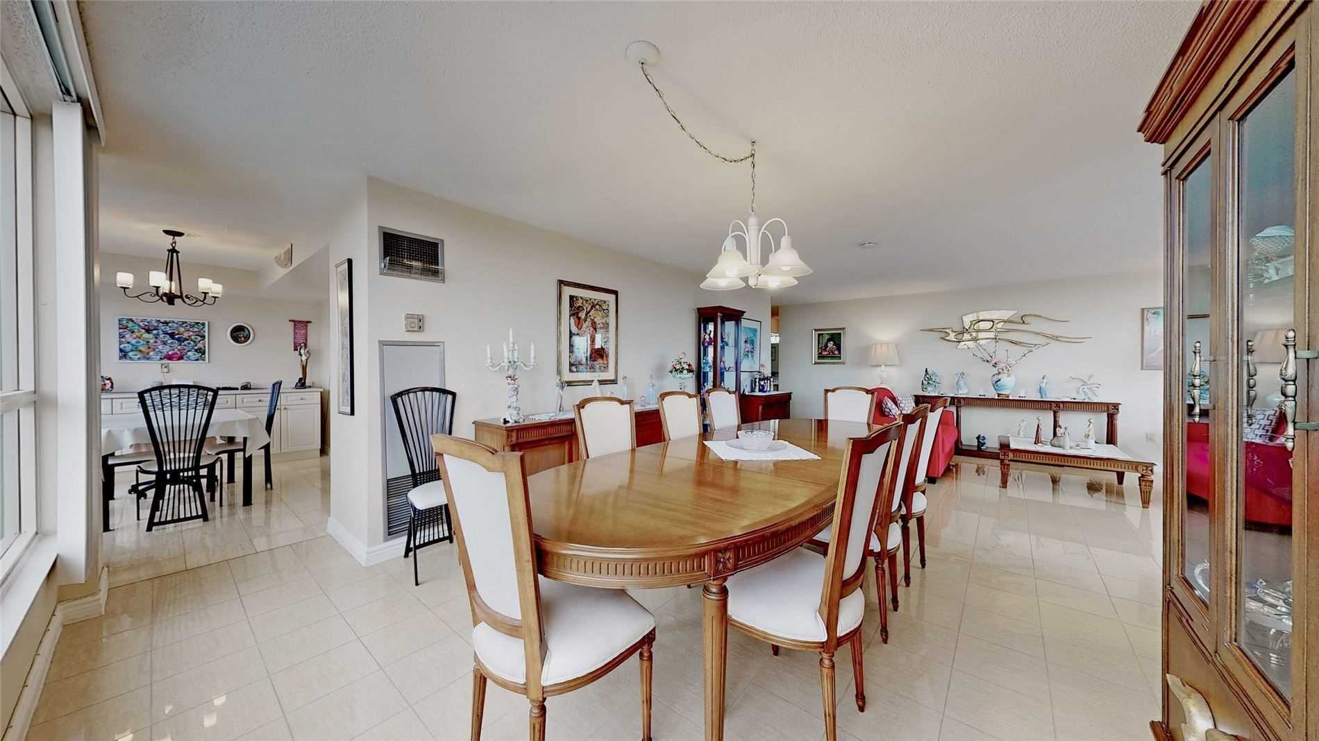 1 Clark Ave W, #1604